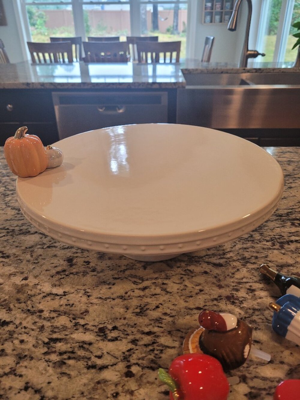 Nora Fleming Cake Stand + 10 Holiday Accessories